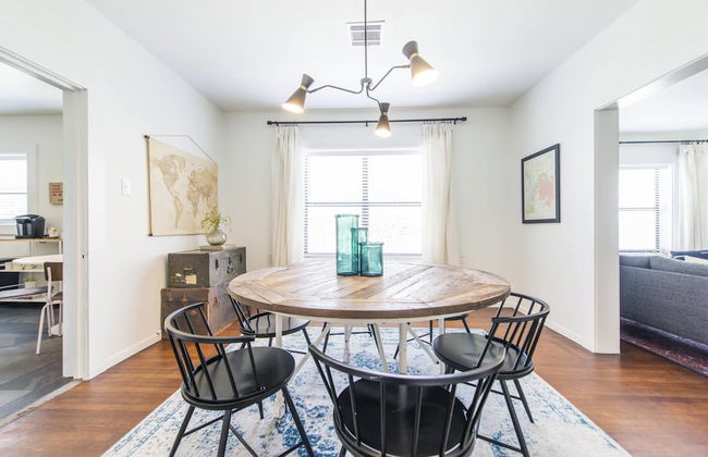 Newly Updated Cozy 1927 Uptown Tudor 4 min to Magnolia - Foto 5