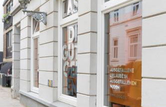 RetroPop Designerzimmern Nahe Alster & City für 2 Personen by LDGG - Foto 37