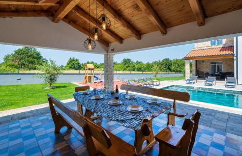 5 Bedroom Nice Home In Vidulini - Photo 15