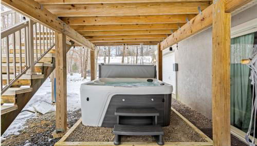 Vaulted Pines Lodge Hot Tub Game Room - Foto 2