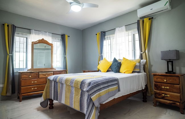 RVR Rentals - Photo 2