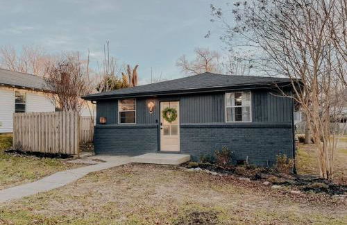 Dreami Stays East Nashville - 2BR Retreat with Cozy Patio and Mini Golf - Foto 23