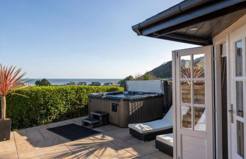 Pendine Sands Edith Villas - a luxury seaside home with beautiful sea views - Photo 1