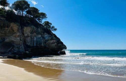 Sea View Apartment, spacious and renovated, 10 minutes to the beach, pool - Photo 21