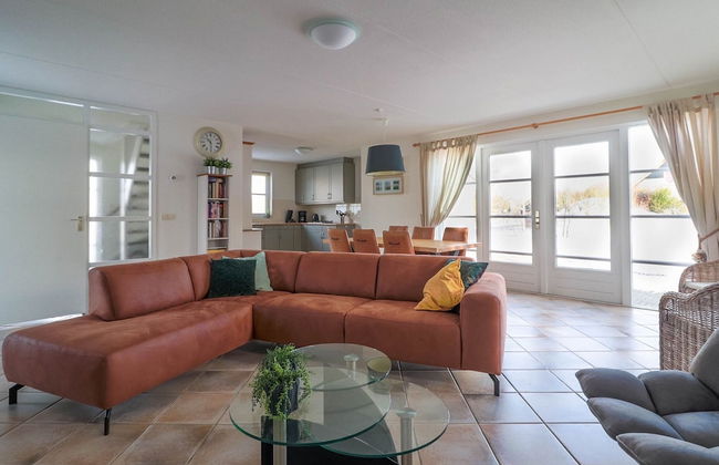 Thatched Villa With Bath in a Holiday Park - Foto 11