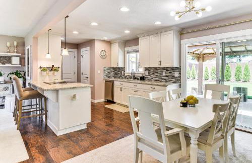 7 Mi to Vancouver Waterfront Sleek Home with Yard! - Foto 7