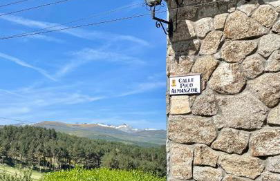 Apartamentos Pico Almanzor - Photo 16