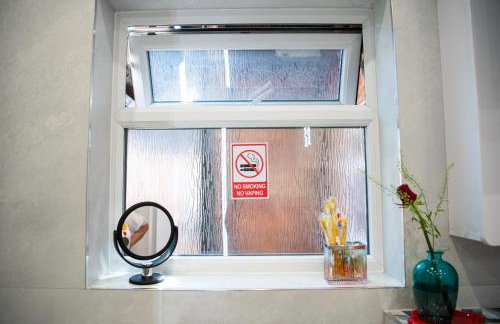 ApArt 2 Luxury 3BR Apartment Free Parking Sleeps 6 - Foto 76