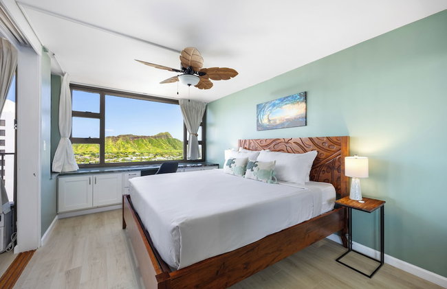 Diamond Head and Ocean views with King Bed and Parking - Photo 71