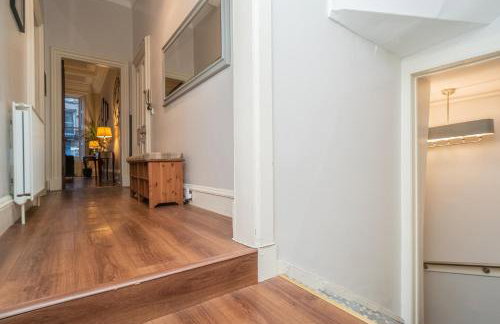 Georgian Elegance with Patio Garden West End - Pass the Keys - Foto 37