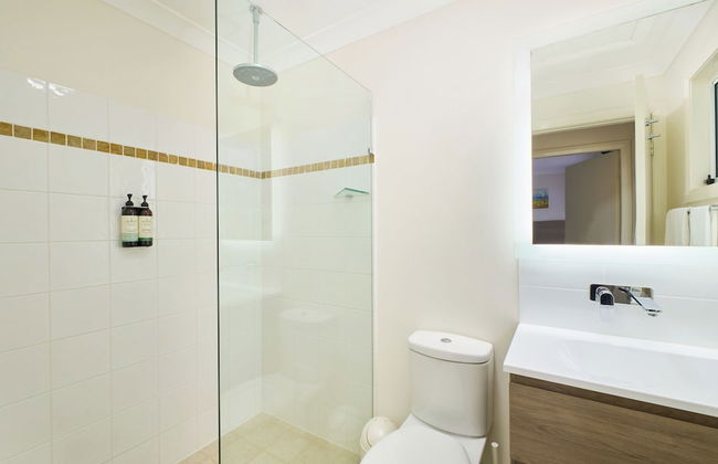 Flynns on Surf Beach Villas - Photo 14