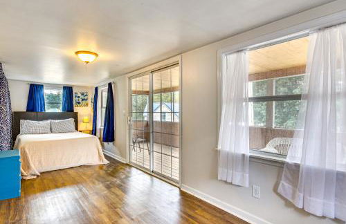 Cozy Cottage with Deck Walk to Lake of the Ozarks! - Foto 16