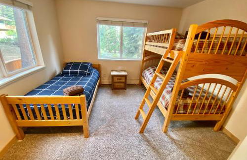 Beautiful 3500sf Lake Tahoe Home W/ Open Layout - Foto 27