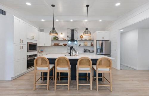 Sleeps 11 Pool Close to Anna Maria Beaches - Foto 4