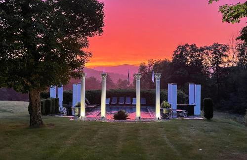 Luxurious Reading Farms Estate sleeps 46 - Photo 43