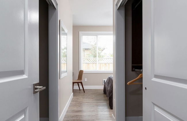 Private and Cozy 2bdr 2BA Home in Kitsilano - Photo 8