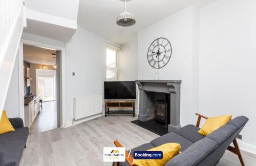 Comfy 3bed House By StirkMartin Stays Short Lets & Serviced Accommodation Cardiff With Free Parking & 8mins to City Centre - Foto 12