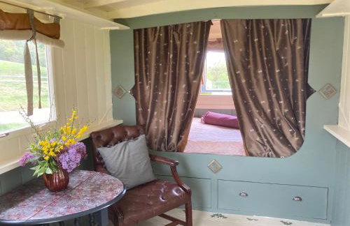 Pet Friendly - 2 Guests - Original Roadsmans Wagon - Foto 3