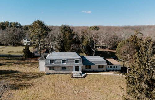 Spacious 5BR 3BA Free Parking Minutes to DC with Pool - Foto 23