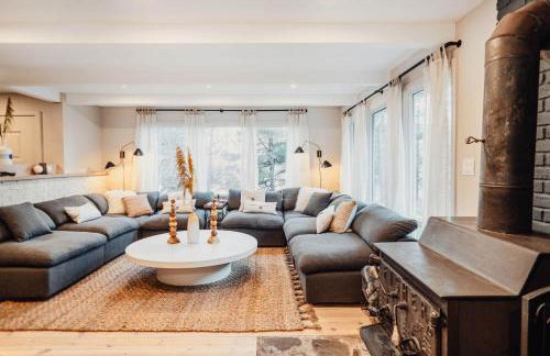 Catskill MNTN Escape 5 BR 3 bath Villa Hot Tub Fire Pit Best Group Stay - Foto 76