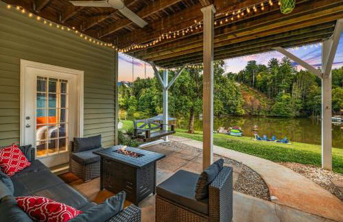 LKJ - Lakefront Home, Hot tub, Fire Pit, Games and Movie Room! - Foto 66