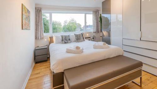 Pass the Keys 3-Bedroom Home in Chelmsford Sleeps 7 - Foto 4, Other