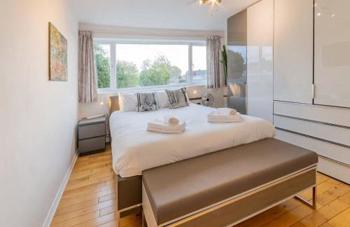 Pass the Keys 3-Bedroom Home in Chelmsford Sleeps 7 - Foto 4