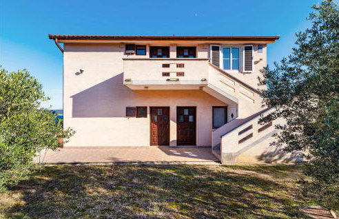 2 Bedroom Amazing Apartment In Nevidane - Foto 11