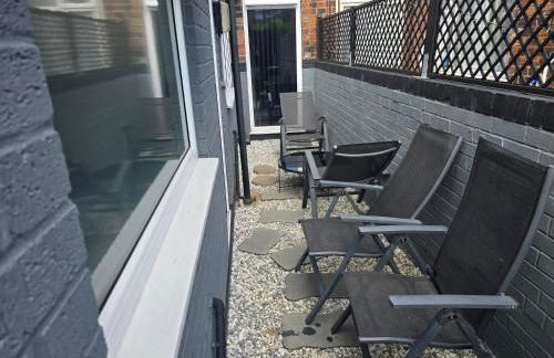 Apartment - Sleeps 5 - Great Location - Parking - Foto 83