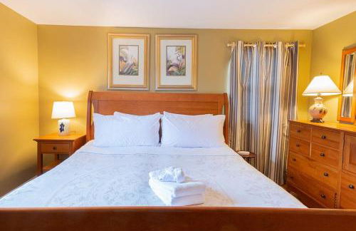 Spacious Home by Beach Dog Welcome - Photo 15