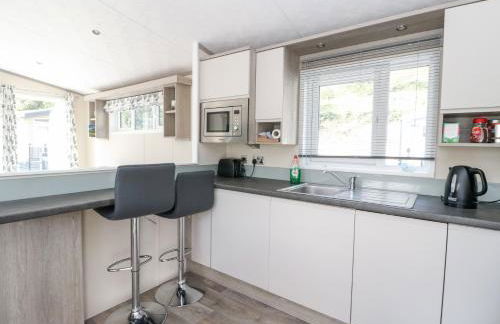 Altair Lodge - Photo 11