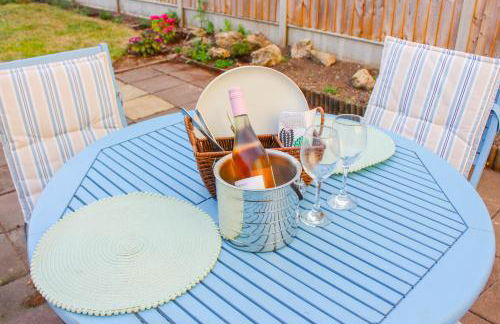 Spacious 4BR house, 2 en suites with garden & on-site parking - Foto 39