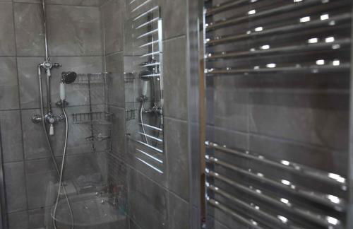 Midsomer Manor, Sleeps 16, Hot Tub, Near Bath - Foto 33