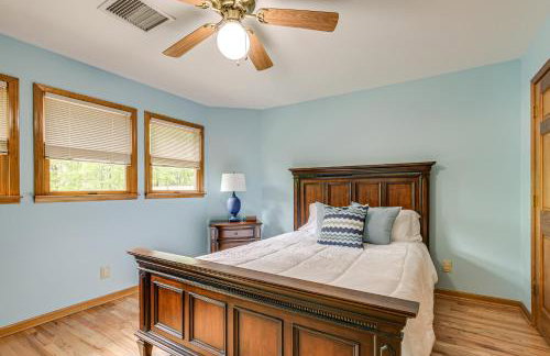 5 Mi to Lake Robinson: WFH-Friendly Home w/ Pool - Photo 22