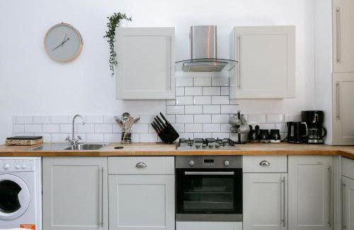 Peaceful Apartment - Dedicated Free Parking - Walk to Centre, Uni, Hosp - Business and Leisure - Contact For Long Stays - Foto 9