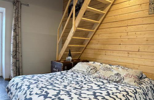 Hortansia apt rénové bien équipé avec terrasse aménagée jardin, parking privé, proche de la mer, près de Port en Bessin et Omaha Beach - Foto 14