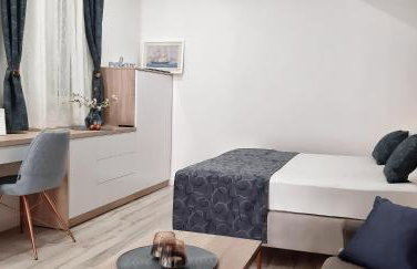 Villa Ana Apartments - Photo 21