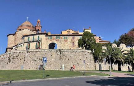 New with private parking, 5 min to the lake, WiFi - Foto 2