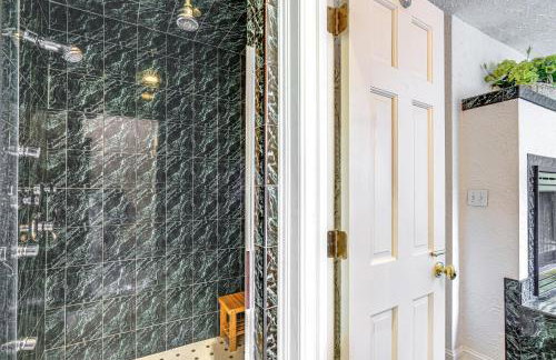 9-Acre New River Retreat Near Radford University - Foto 24