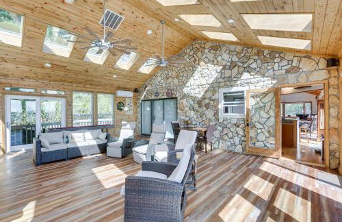 Blowing Rock Home with Hot Tub and Mountain-View Deck! - Foto 9