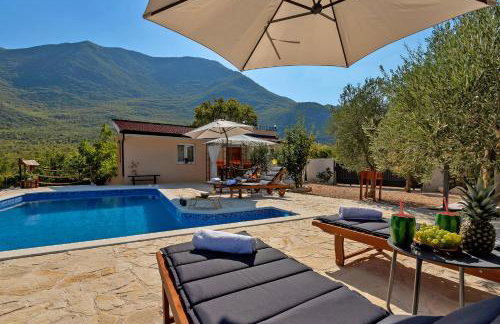Villa Melita - Heated pool, Speed Internet within Nature Park - Foto 6