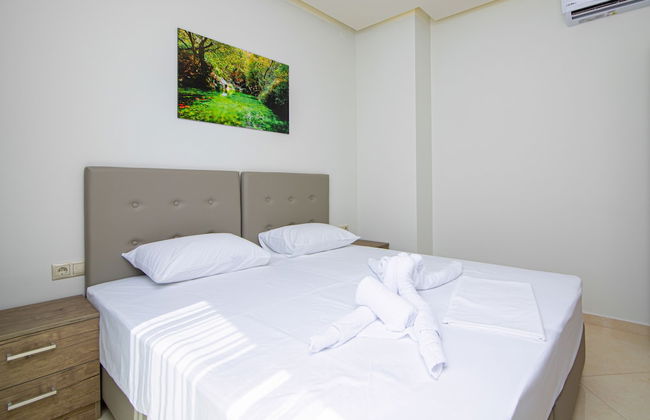 Amara Suites and Studios - Foto 18