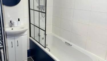 Modern 2 Bed Apartment - Blue Madison - Foto 3