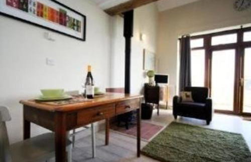 Surf Shack 1-Bed Cottage Sleeps 2 Pet Friendly - Foto 6