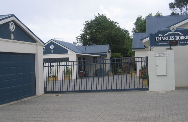 The Charles Robbins - Foto 26