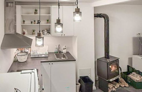 1 Bedroom Gorgeous Home In Vlaskovec - Foto 11