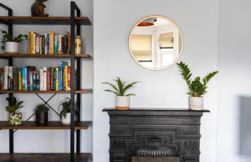 Eden Cottage - 9 Guests, Sea Views, Central Cowes, Ferry Deal - Foto 4