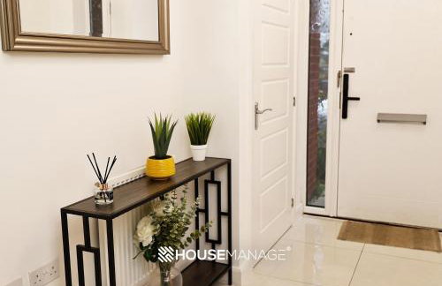 Modern Beautiful 5 bed -Sleeps 13 - Free Parking - Foto 8