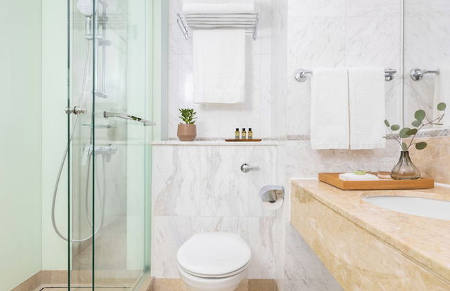 Two MacDonnell Road - Photo 11