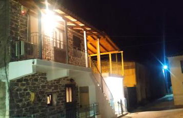 Traditional stone house Vrisi - Photo 19